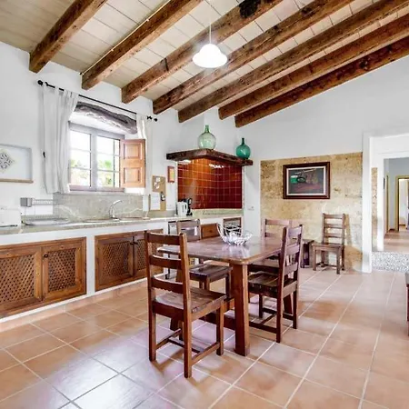Sleeps 6 Pool Air Con Wifi فيلة