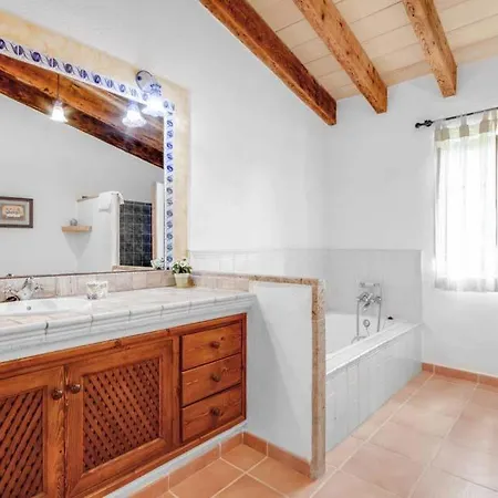 Sleeps 6 Pool Air Con Wifi Pollenca